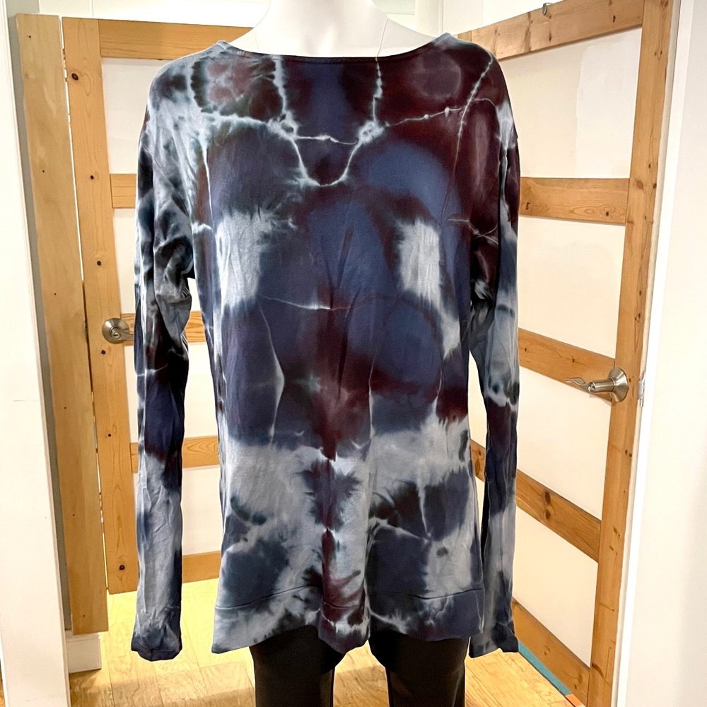 Brightly Twisted open back sweatshirt